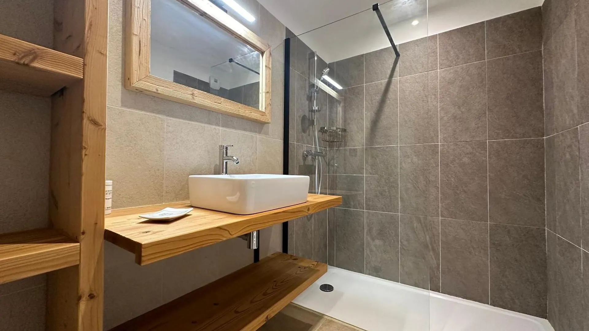 Grand Chalet 5 Chambres, Calme, Proche Commerces, Babyfoot, Appareils Raclette Et Fondue - Fr-1-624-165 Verchaix France