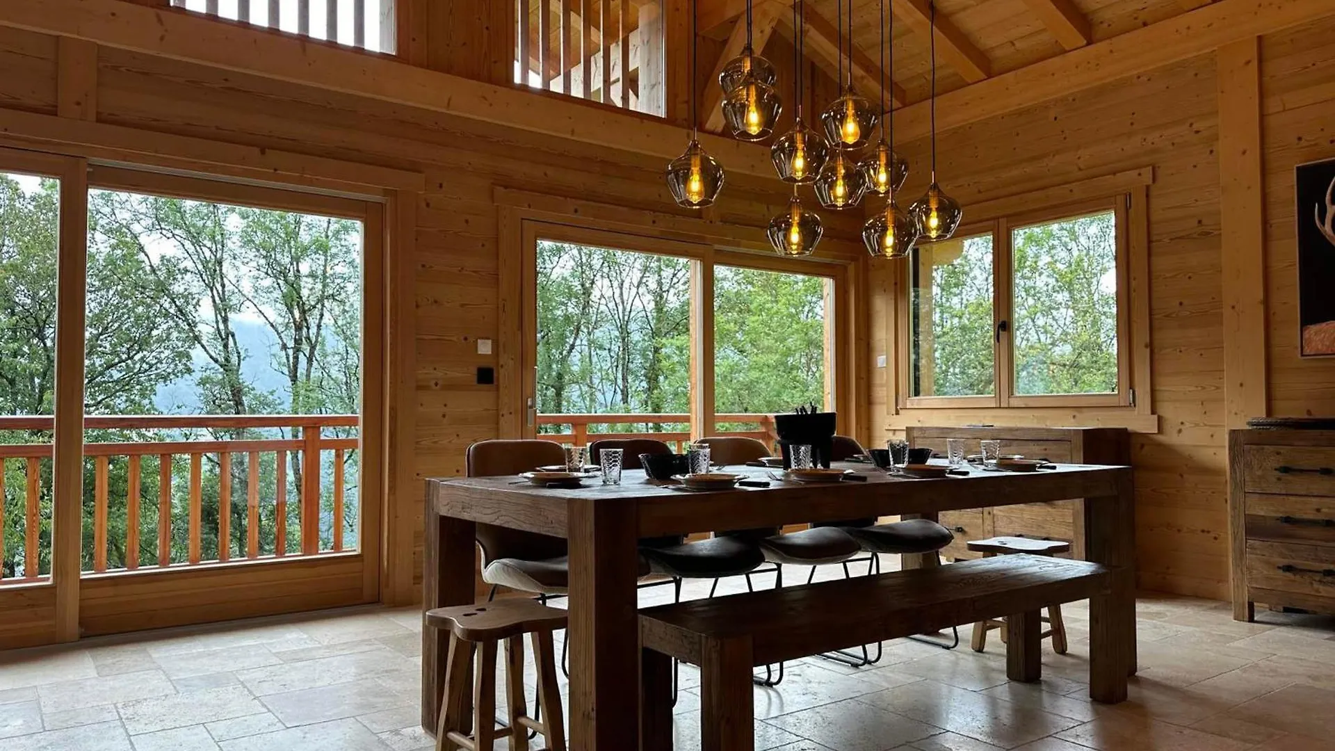 Grand Chalet 5 Chambres, Calme, Proche Commerces, Babyfoot, Appareils Raclette Et Fondue - Fr-1-624-165 Verchaix 0*,  France